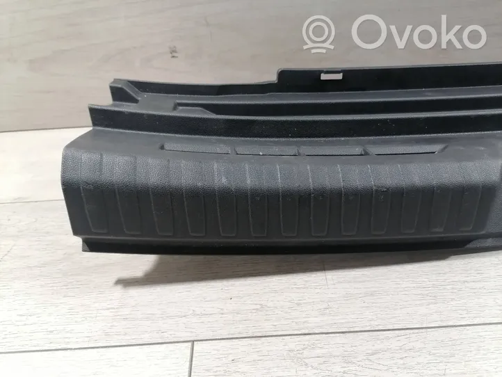 Audi A1 Rivestimento di protezione sottoporta del bagagliaio/baule 82A863471