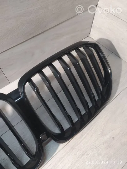 BMW X5 G05 Grille de calandre avant 7454887