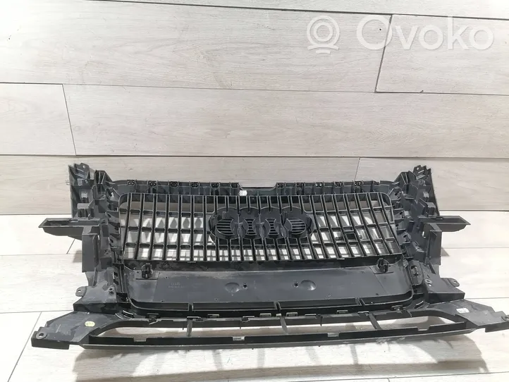 Audi Q5 SQ5 Maskownica / Grill / Atrapa górna chłodnicy 8R0853651