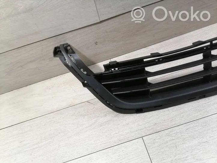 KIA Carens III Grille inférieure de pare-chocs avant 86561A4810