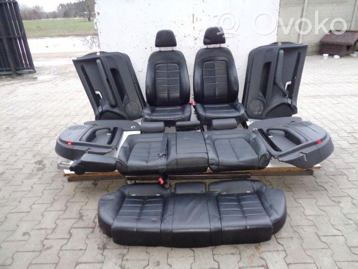 Seat Exeo (3R) Istuimien ja ovien verhoilusarja 