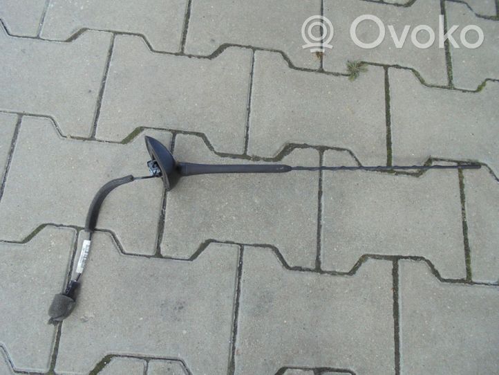 Chevrolet Cruze II Radion antenni 