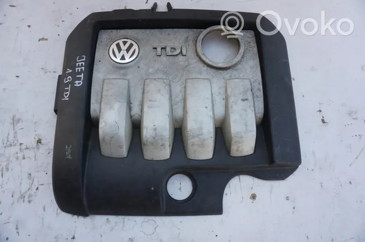 Volkswagen Jetta USA Motorabdeckung 