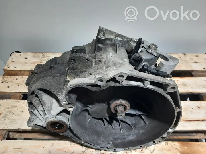 Volvo V60 Manualna 6-biegowa skrzynia biegów BG9R7F096BA