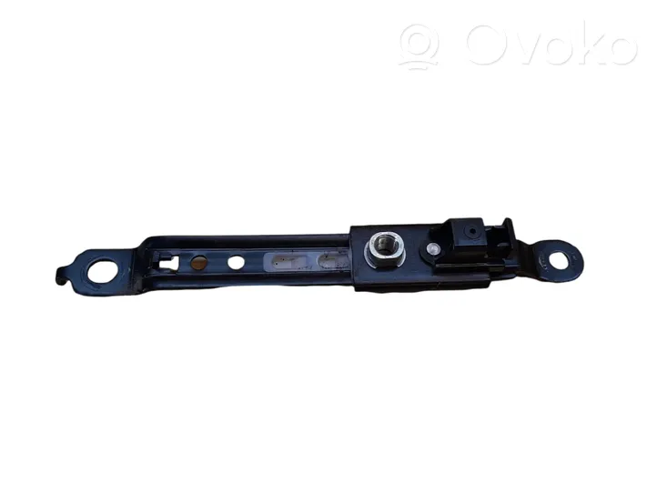 Subaru Legacy Rail de réglage hauteur de ceinture de sécurité D526001