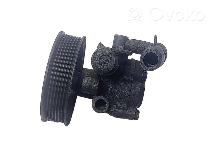 KIA Sorento Ohjaustehostimen pumppu 571004H000