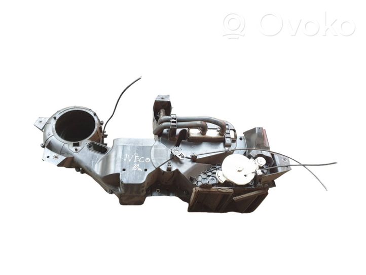 Iveco Daily 40.8 Scatola alloggiamento climatizzatore riscaldamento abitacolo assemblata 123821700