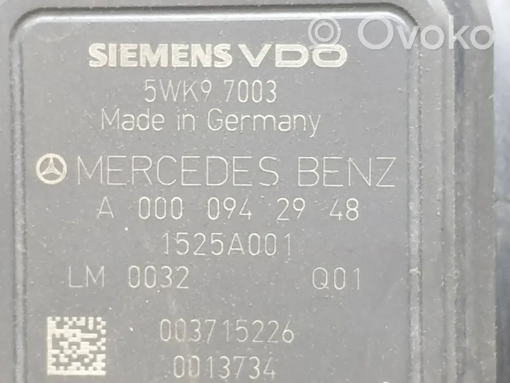 Mercedes-Benz B W245 Przepływomierz masowy powietrza MAF A0000942948
