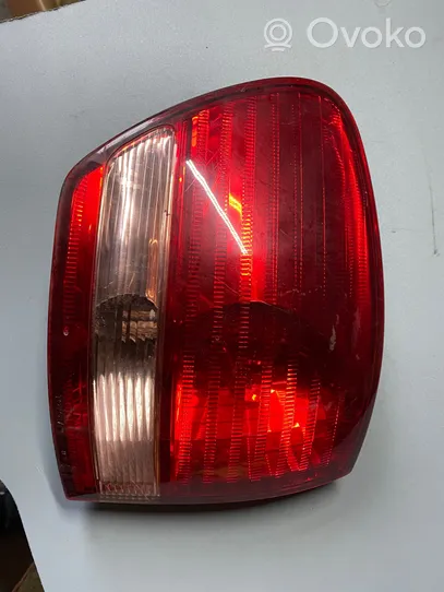 Toyota Avensis Verso Lampa tylna 0KK9P94S