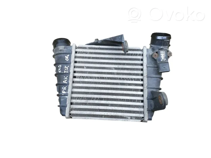 Skoda Roomster (5J) Starpdzesētāja radiators 6Q0145804A