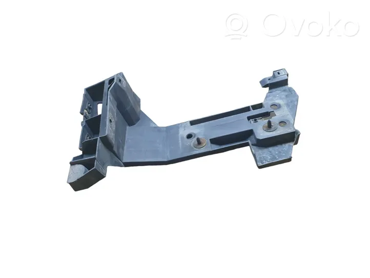 Renault Master II Support de pare-chocs arrière 7700352211