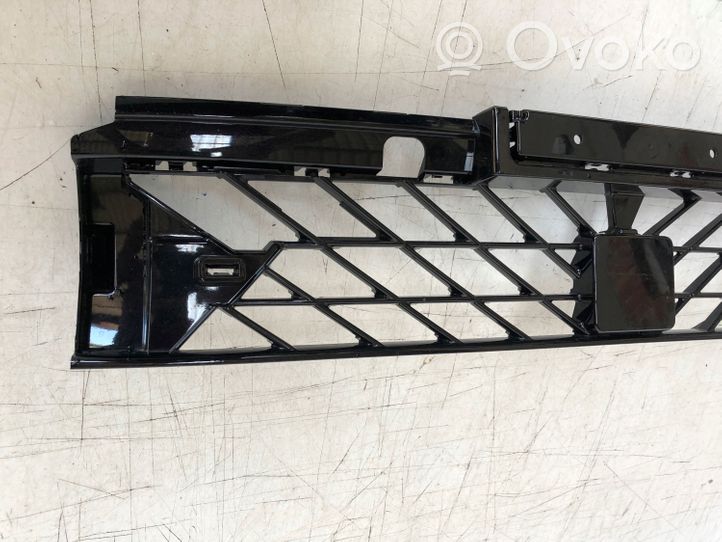 Cupra Formentor Grille inférieure de pare-chocs avant 5FF853667