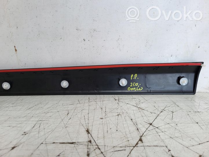 Fiat Doblo Etuoven lista (muoto) 735455444