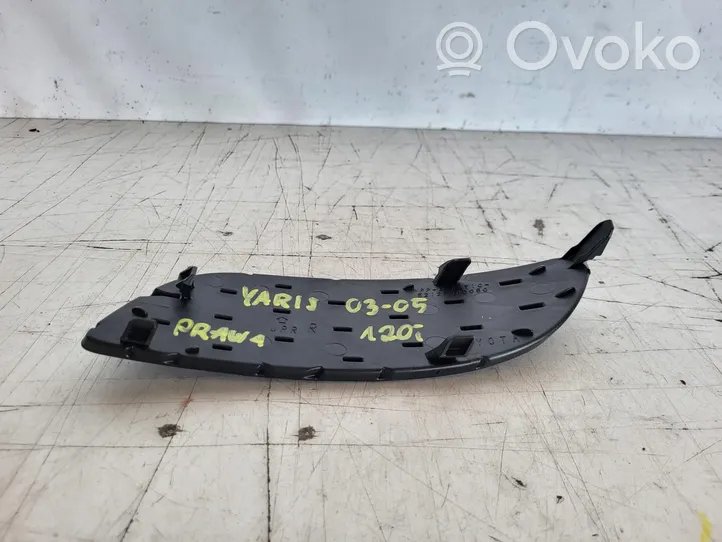 Toyota Yaris Etupuskurin alempi jäähdytinsäleikkö A52127-0D050