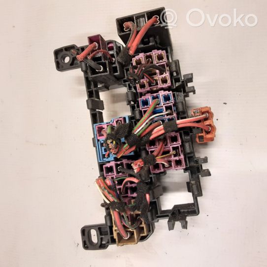 Audi A6 S6 C6 4F Fuse box set 8A0937530