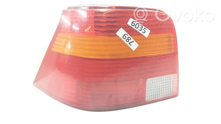 Volkswagen Golf V Lampy tylne / Komplet 1J6945095R