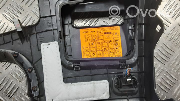 Hyundai i40 Kita panelės detalė 