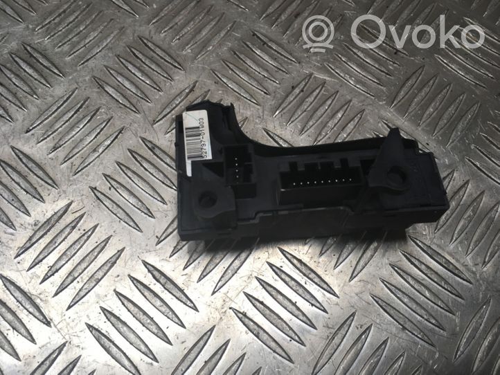 Volvo V70 Interruttore di controllo della velocità 945279701W03