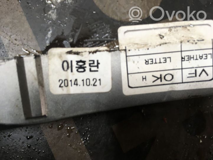 Hyundai i40 Ohjauspyörän verhoilu 