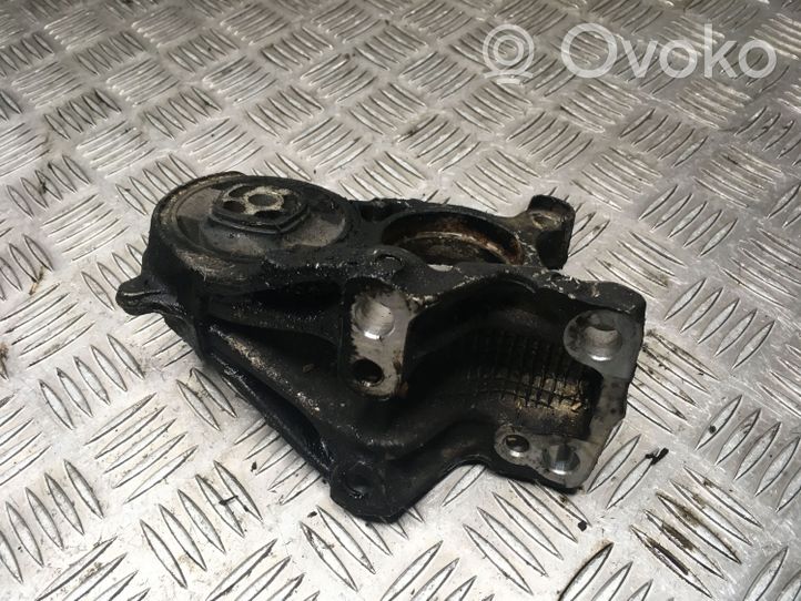 Peugeot 407 Engine mount bracket EPC810907