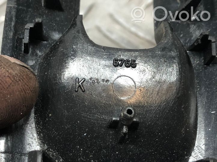 Volvo V70 Rivestimento pulsantiera finestrino della portiera anteriore 09193384