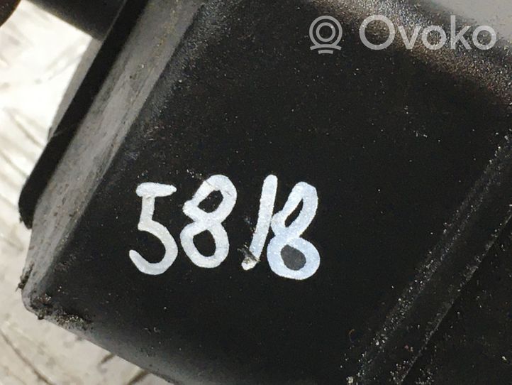 Volvo S60 Reniflard / tuyau reniflard d'huile 8692211
