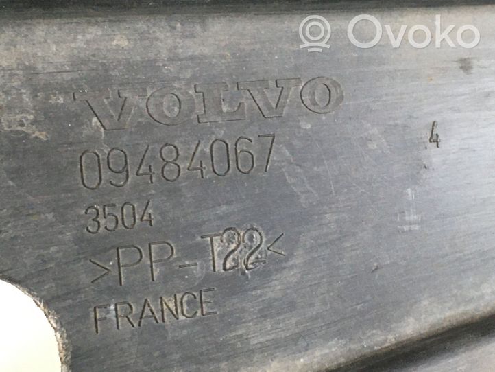 Volvo S60 Protezione anti spruzzi/sottoscocca del motore 09484067
