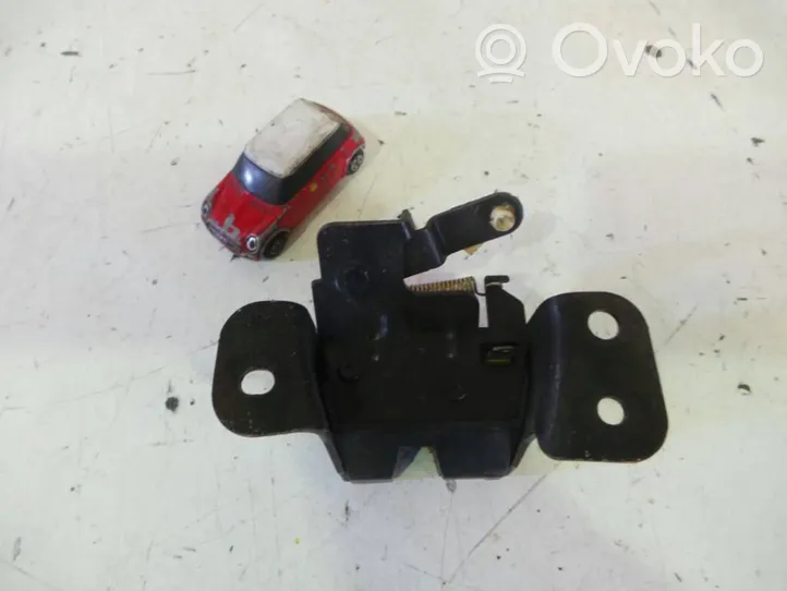 Hyundai Tucson LM Tailgate lock latch 