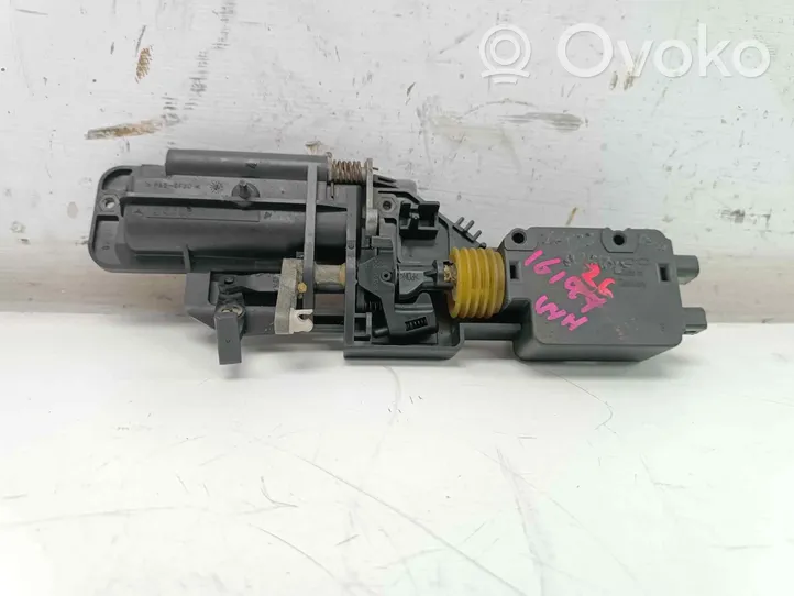 Mercedes-Benz ML W163 Griff Taster Öffner Heckklappe Kofferraumdeckel 1637400293