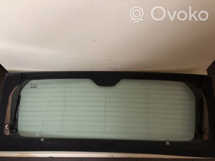 Chevrolet Captiva Opening tailgate glass D0T748AS2M52