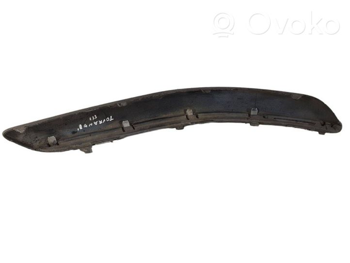 Volkswagen Touran I Modanatura separatore del paraurti anteriore 1T0807655