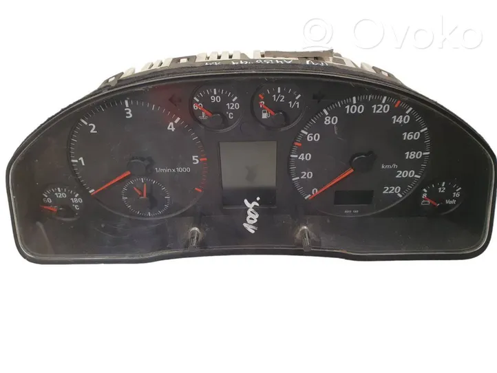 Audi A4 S4 B5 8D Compteur de vitesse tableau de bord 8D0919033N