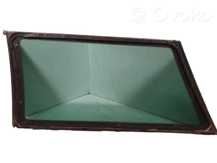 Volkswagen PASSAT B5.5 Rear side window/glass E643R006723