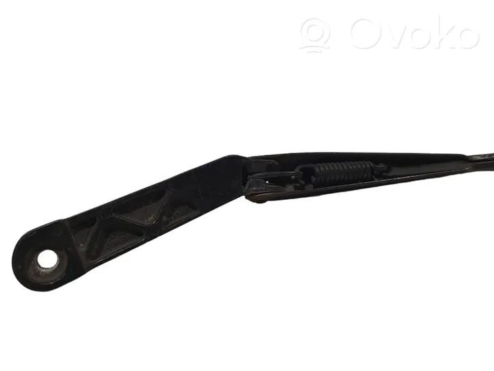 Volkswagen Golf III Front wiper blade arm 1H1955409C