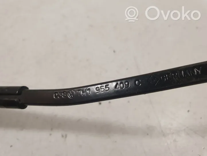 Volkswagen Transporter - Caravelle T5 Front wiper blade arm 7H1955409C