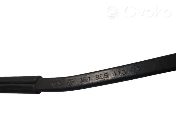 Volkswagen PASSAT B5 Front wiper blade arm 3B1955410