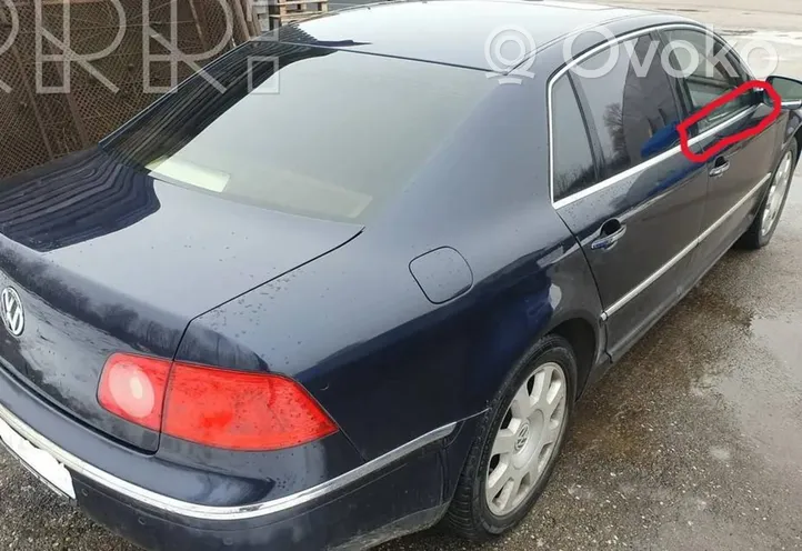 Volkswagen Phaeton Etuoven lista (muoto) 