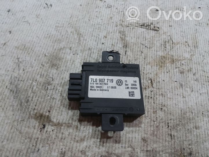 Volkswagen Touareg I Boîtier module alarme 7L0907719