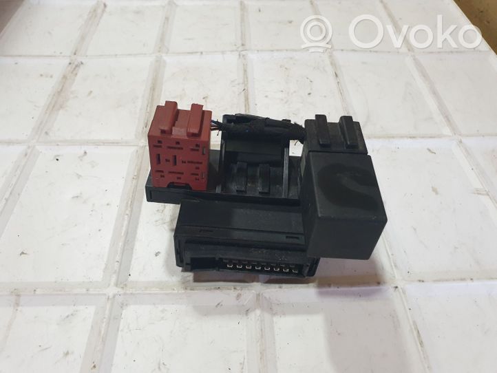 Opel Vectra B Light module LCM 09135156