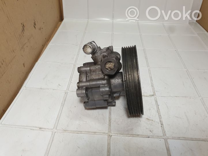 Citroen C5 Pompa del servosterzo 9636086580