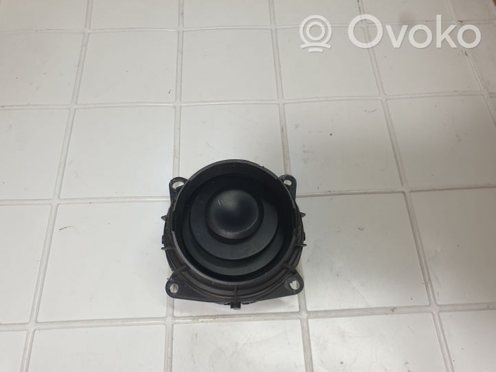 Citroen C3 Kojelaudan sivutuuletussuuttimen kehys 9653071677