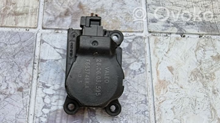 Citroen C3 Motor/activador trampilla de calefacción F663746XA