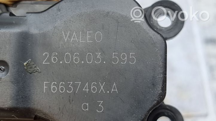 Citroen C3 Motor/activador trampilla de calefacción F663746XA