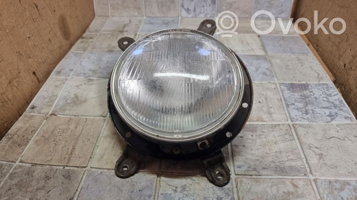 Nissan Patrol 4W60 Faro delantero/faro principal 02082R20