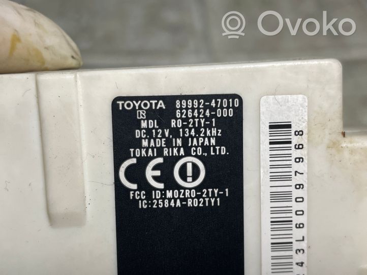 Toyota Prius (XW20) Oven keskuslukituksen ohjausyksikön moduuli 8999247010