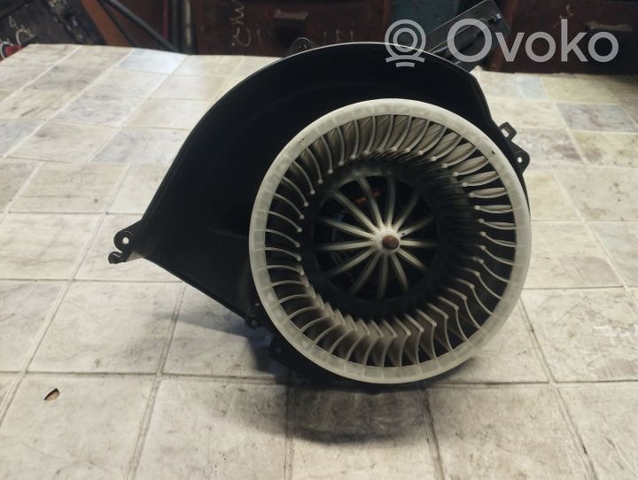 Volkswagen Fox Mazā radiatora ventilators 6Q1819015G