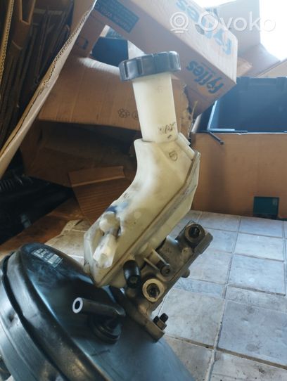 Nissan Note (E11) Servo-frein 8200123844