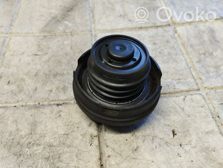 Audi A4 S4 B6 8E 8H Tappo del serbatoio del carburante 1J0201553G