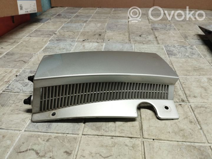 Opel Meriva A Moulure feu arrière 13130028