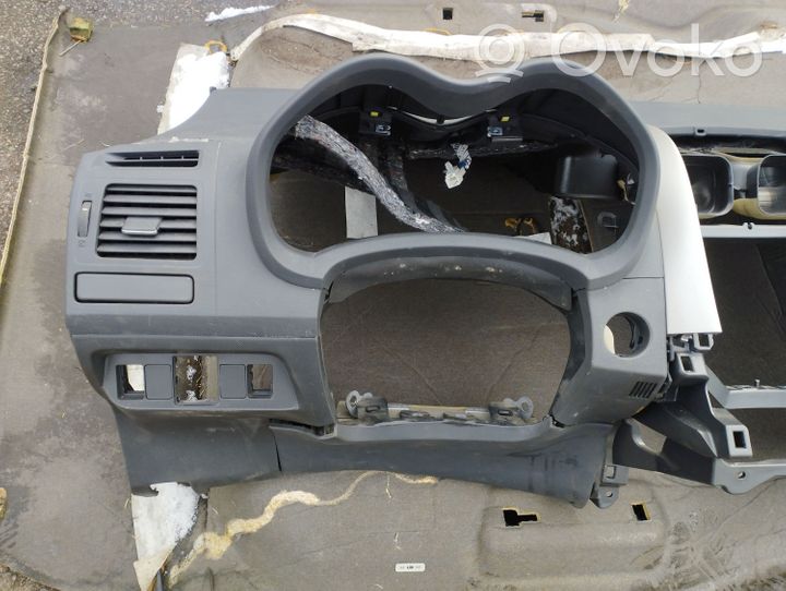 Toyota Auris 150 Deska rozdzielcza 5530202070